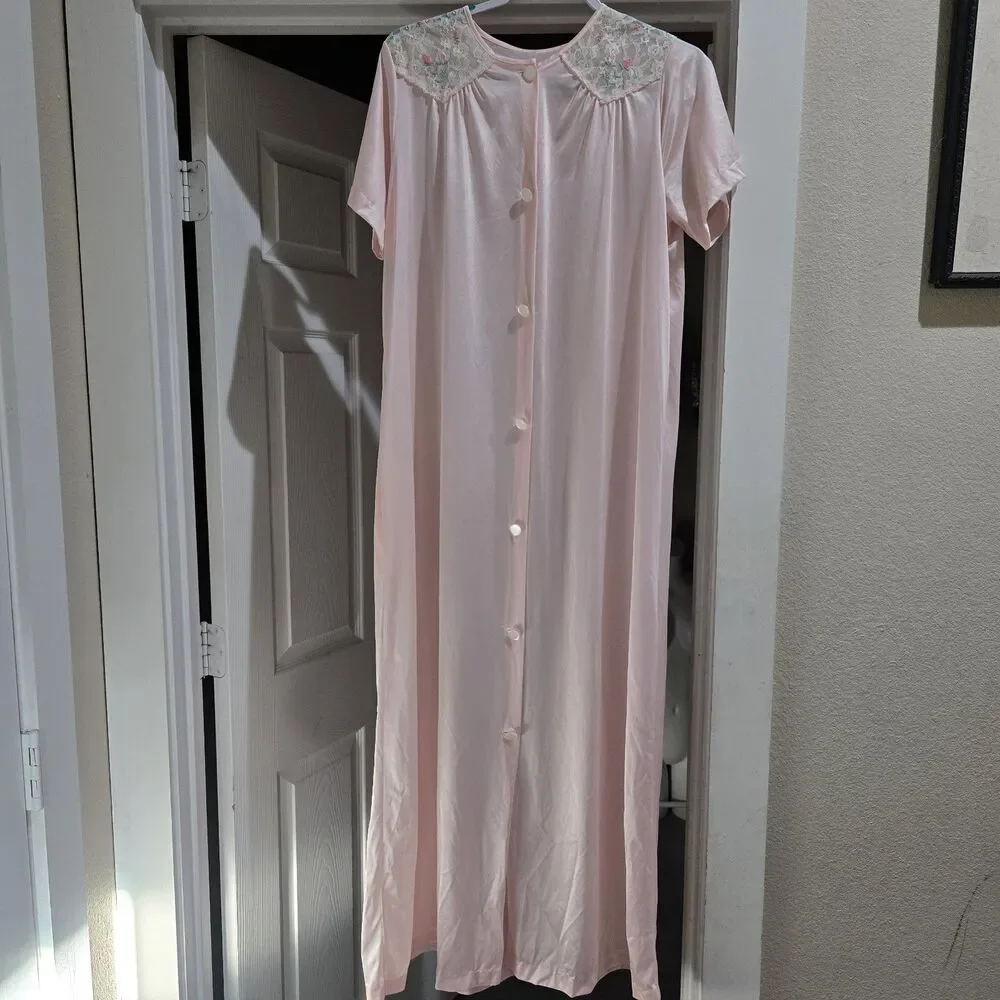 Vintage Made Isn USA Long Nylon Pink Nightgown Button-Up Lace Embroidery Trim L